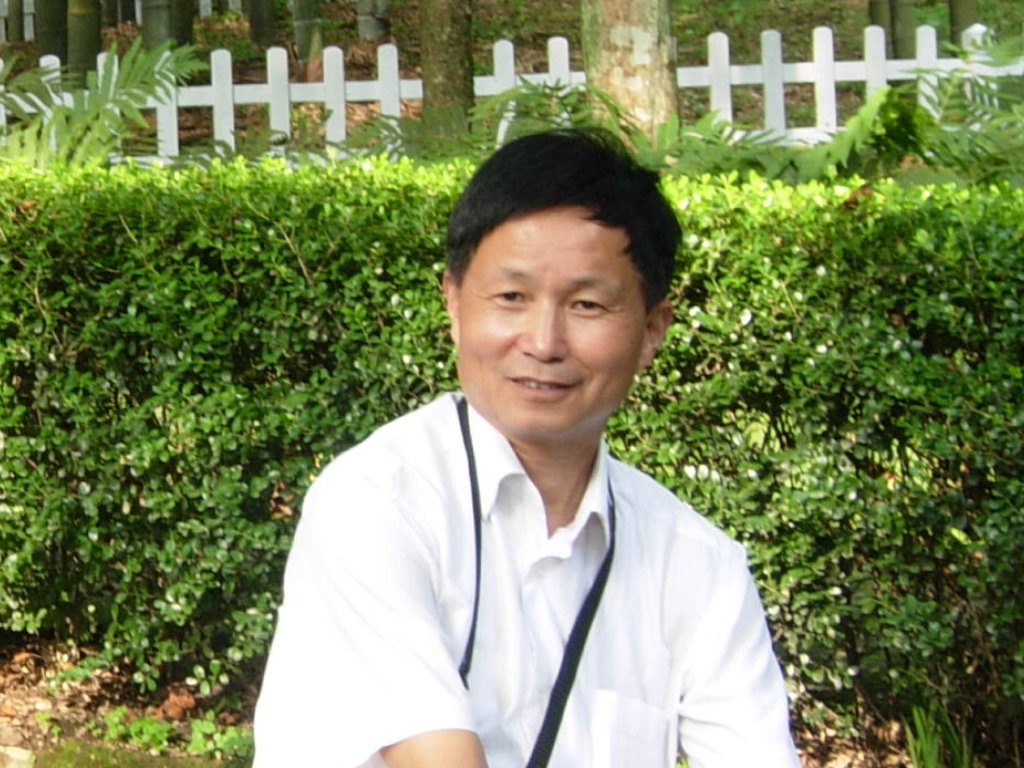 邓有达照片，点击显示原始图片